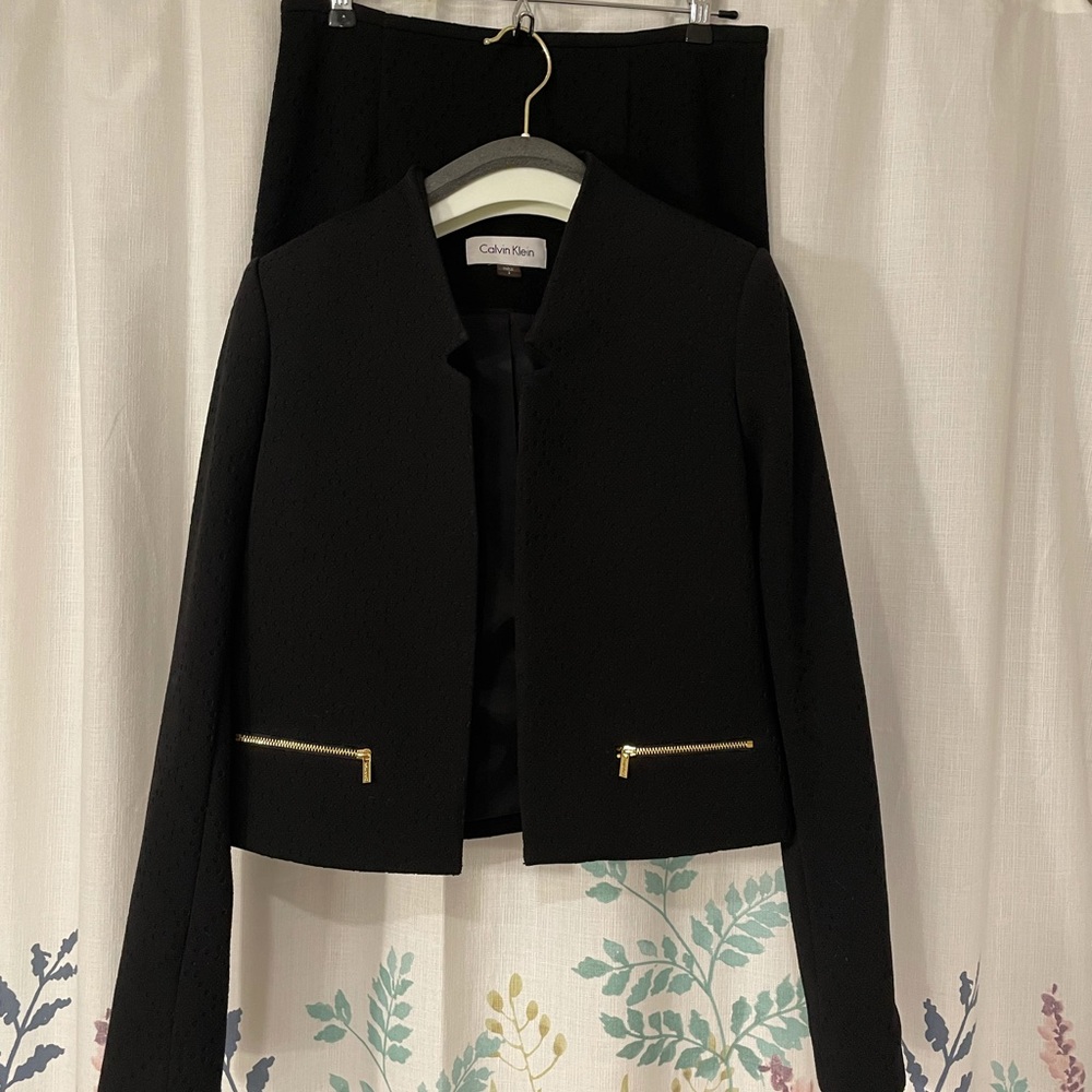 Calvin Klein ladies blazer+skirt sz S or 2